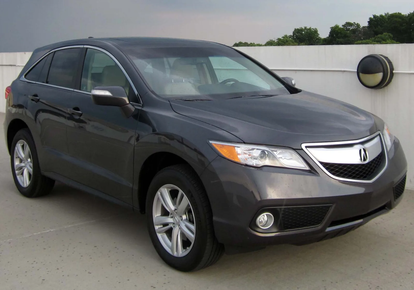Acura RDX второго поколения 2013 модельного года