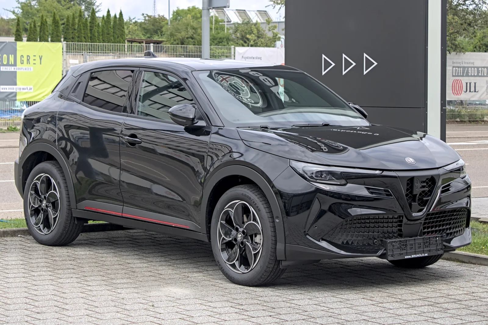 Alfa Romeo Junior, вид спереди