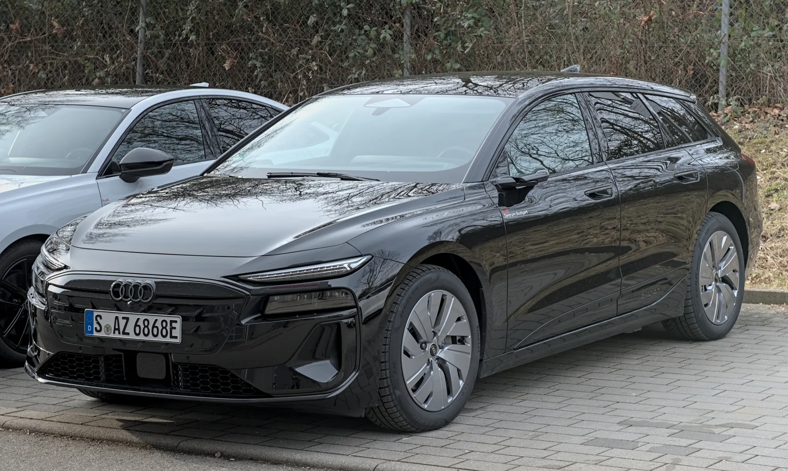 Audi A6 Avant e-tron, вид спереди