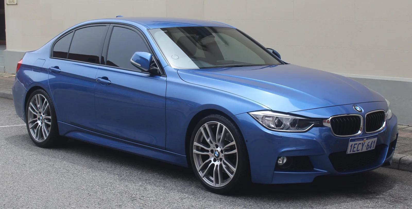 BMW 3 Series F30 — фотография автомобиля