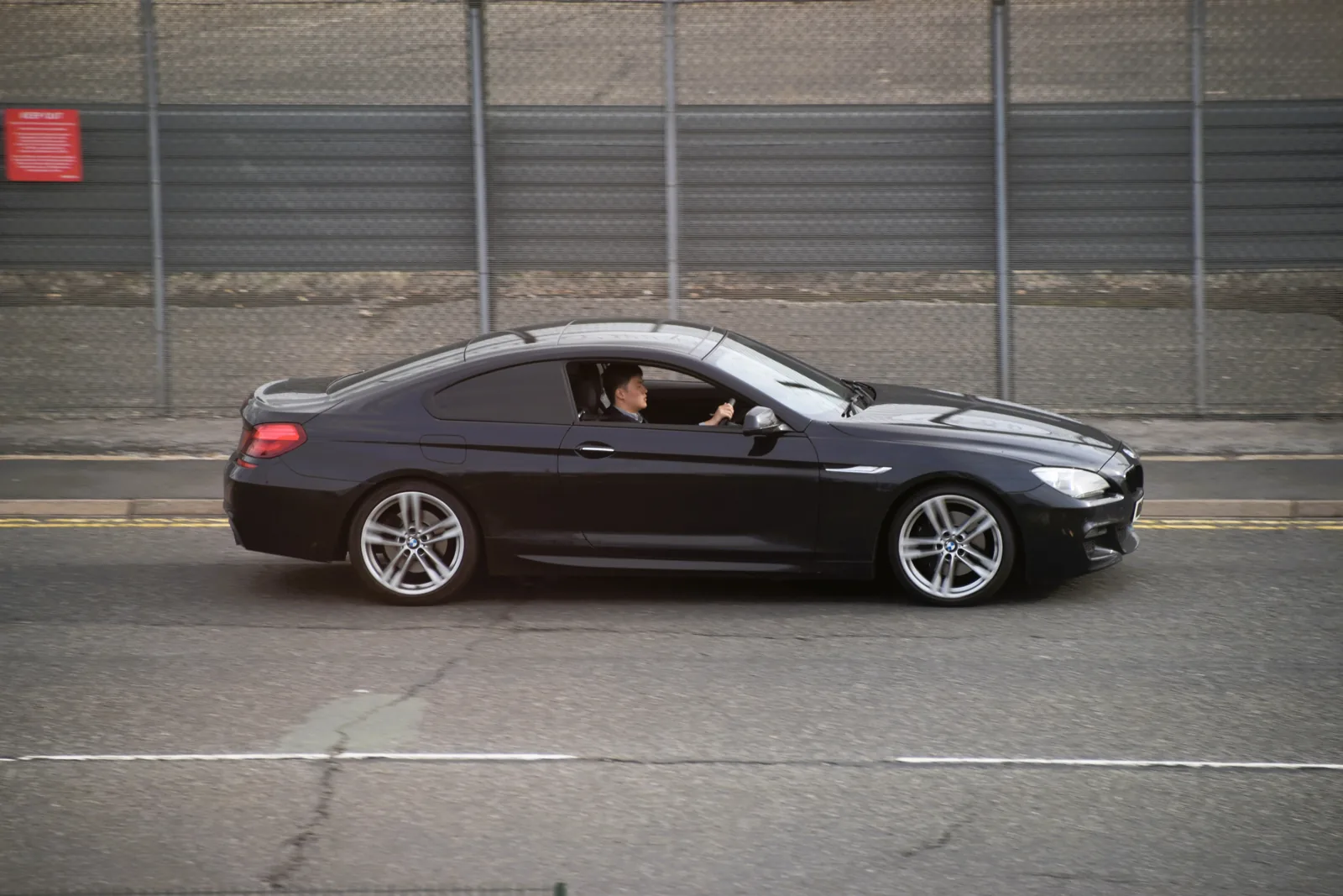 BMW 640d Coupe F13 2012 года, вид сбоку