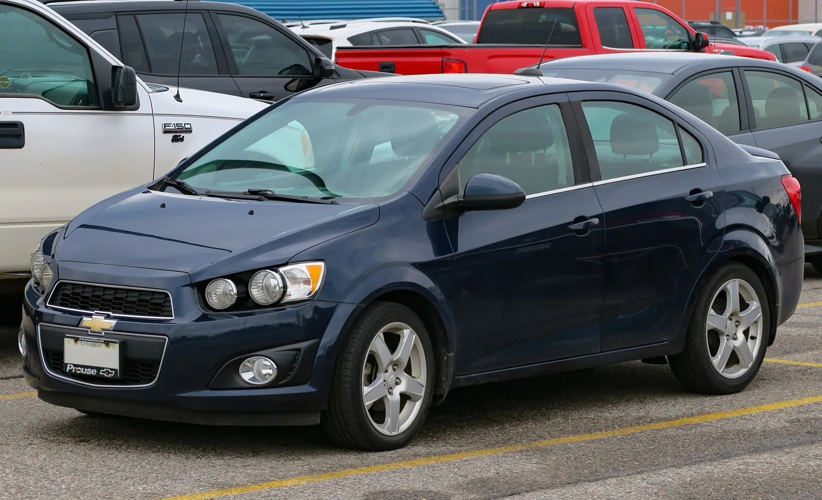 Chevrolet Sonic T300 LTZ 2015 года, седан