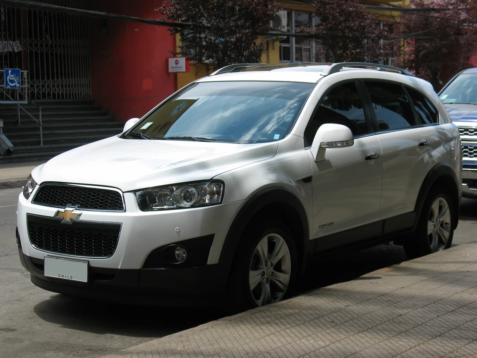 Chevrolet Captiva I 2.2d LT AWD 2013 года