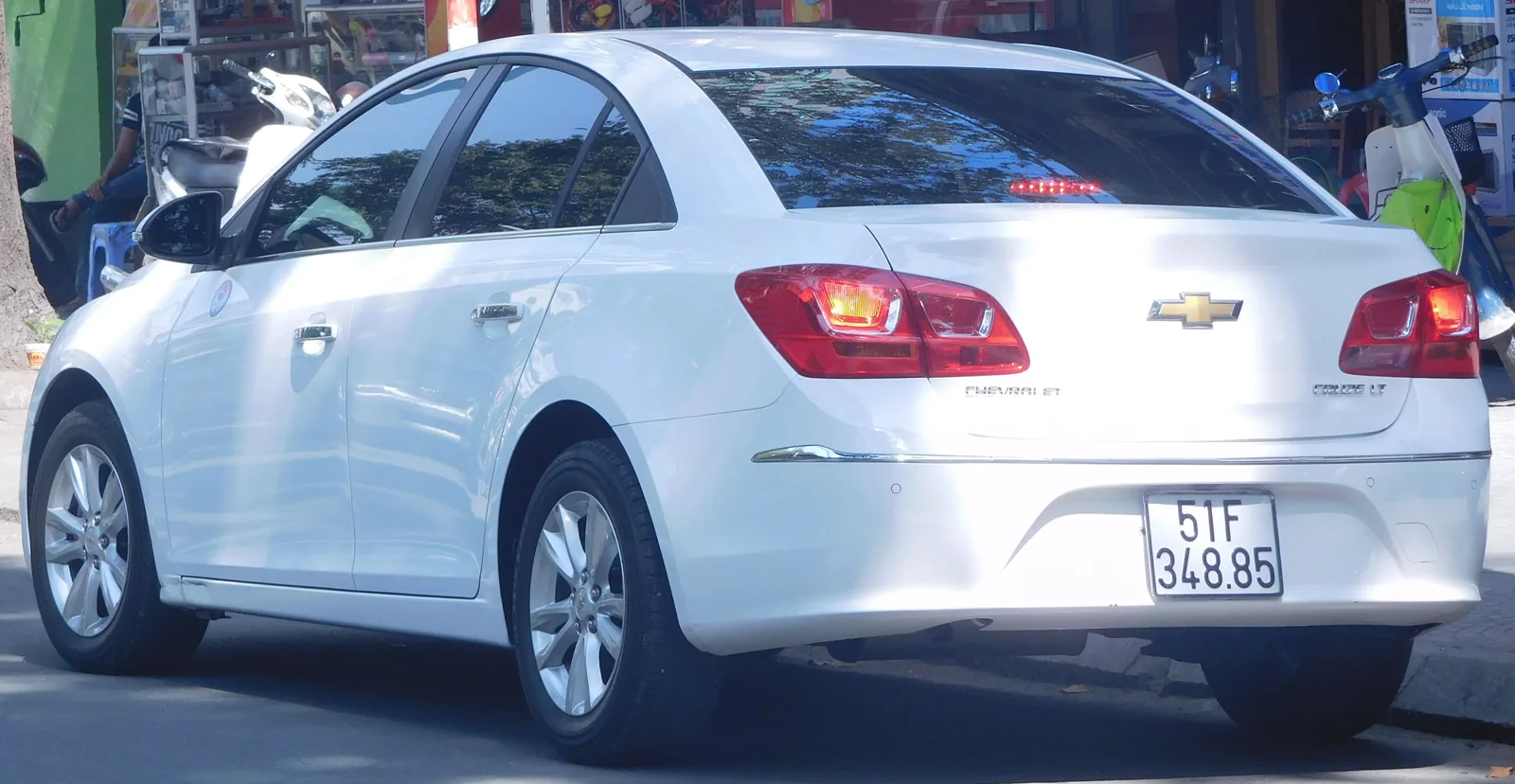 Chevrolet Cruze I LT 2015 года, вид сзади