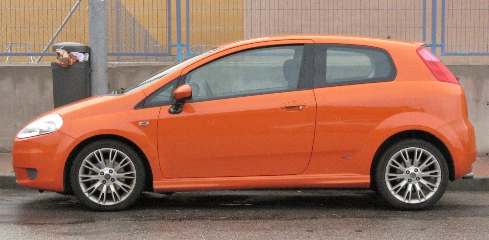 Fiat Grande Punto — фотография автомобиля