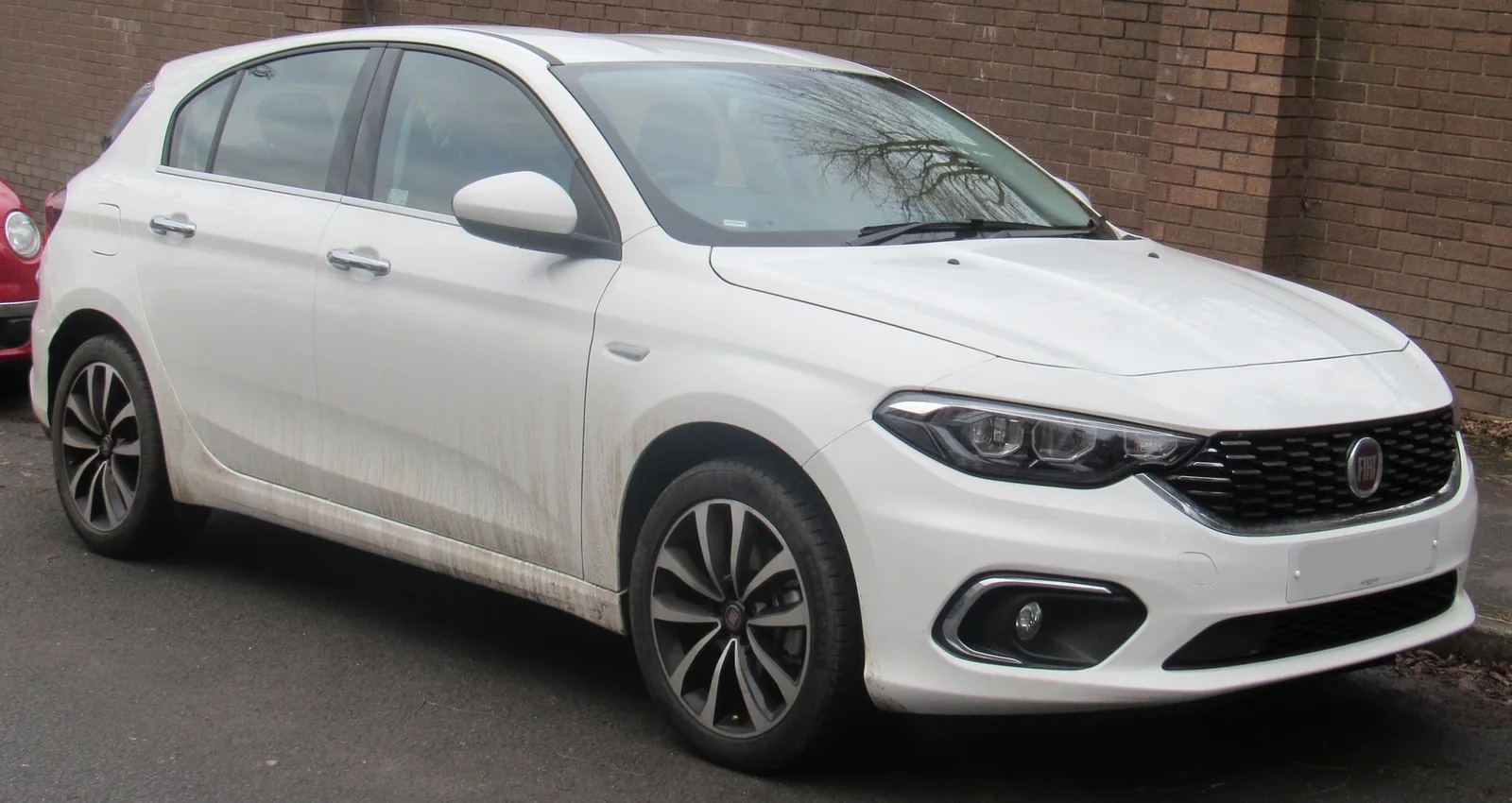 Fiat Tipo — фотография автомобиля