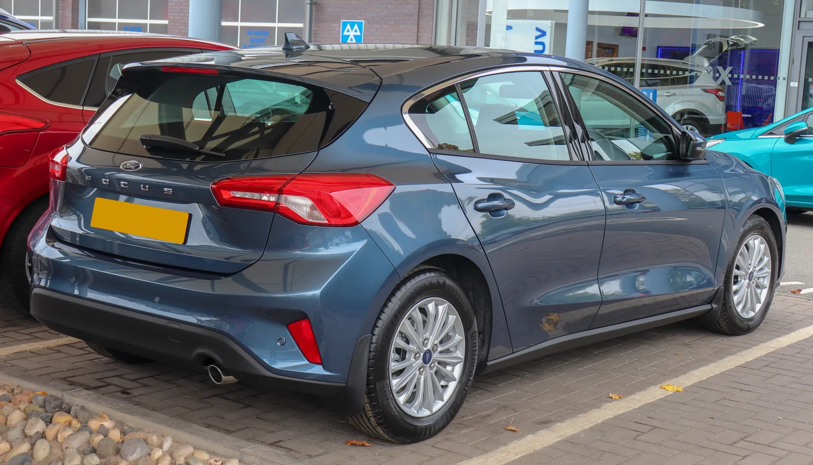 Пятидверный Ford Focus IV Titanium, вид сзади
