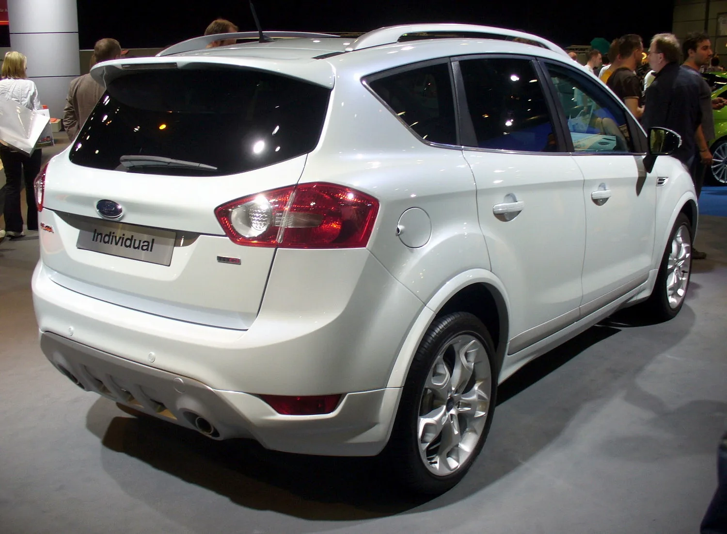 Ford Kuga I Individual, вид сзади