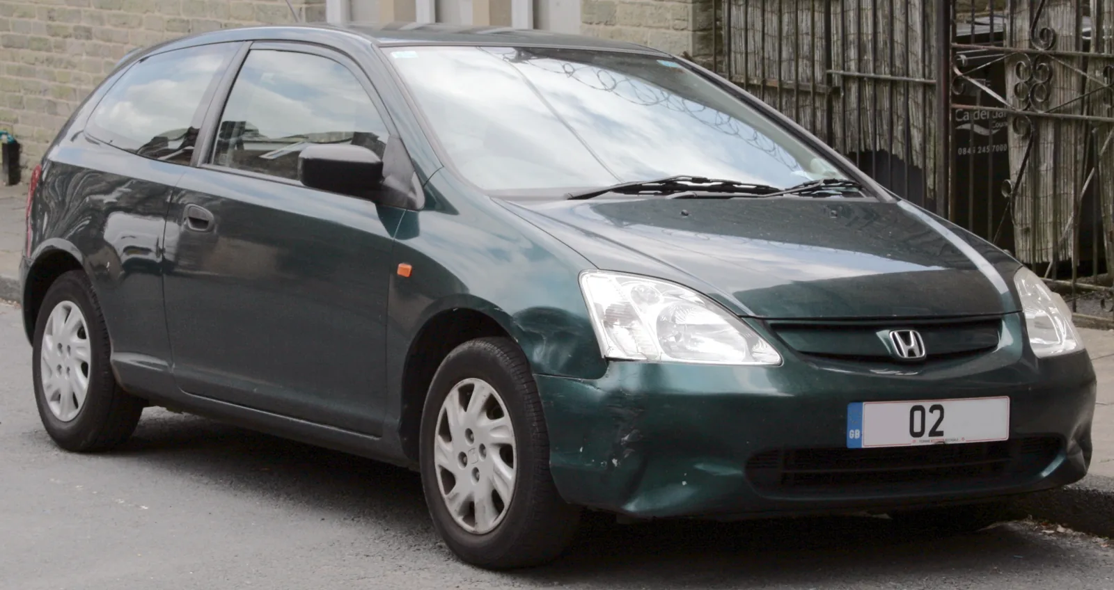 Трёхдверный Honda Civic S 1.4 2002 года