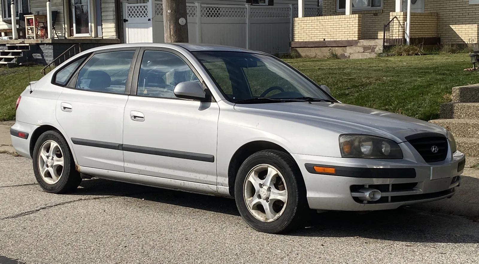 Hyundai Elantra XD 2005 года, пятидверный кузов