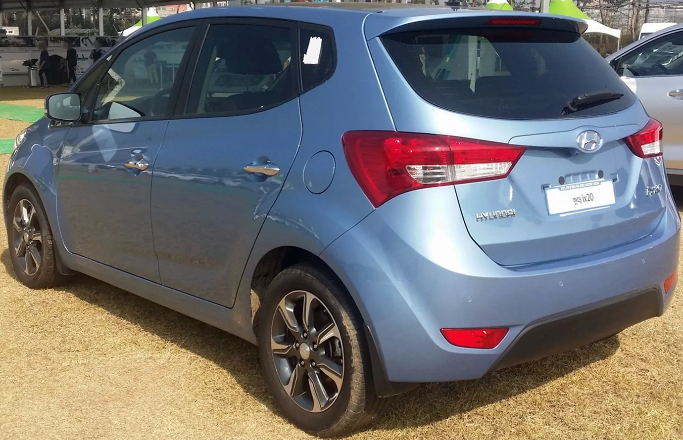 Hyundai ix20 после обновления, вид сзади