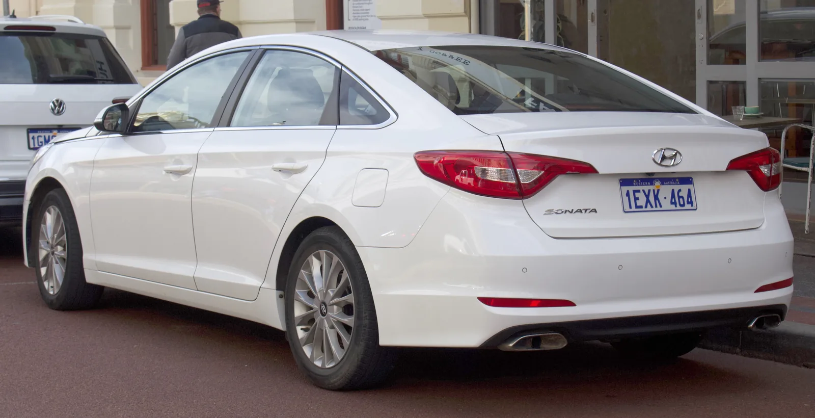 Hyundai Sonata LF Active, вид сзади