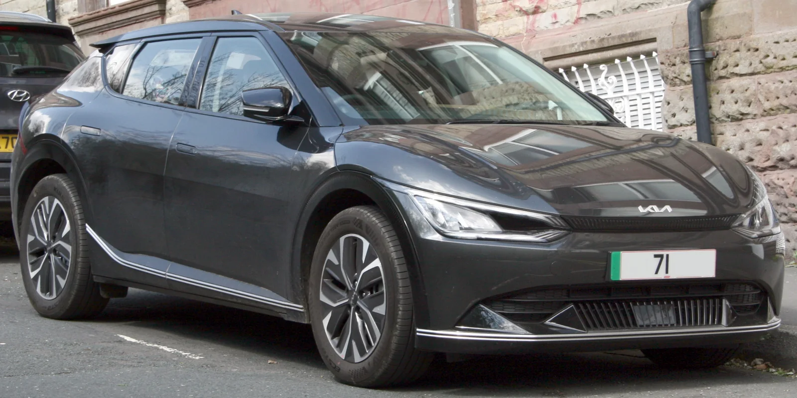 Kia EV6 — фотография автомобиля