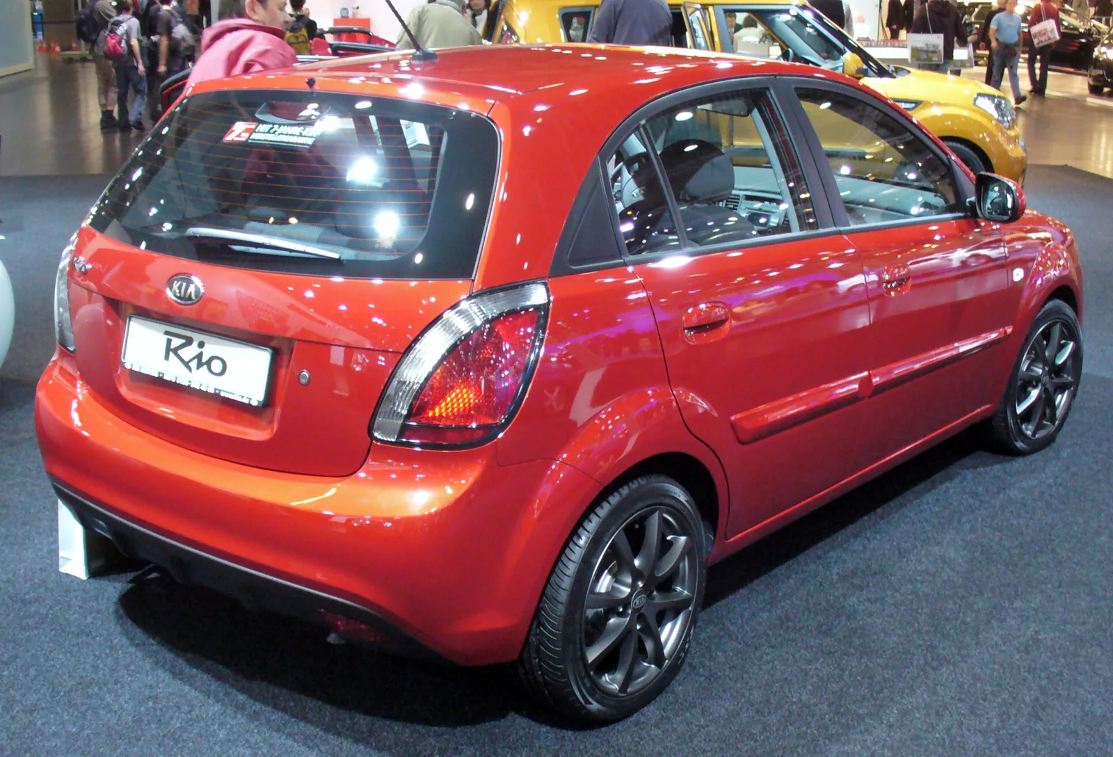 Обновлённый Kia Rio JB, вид сзади