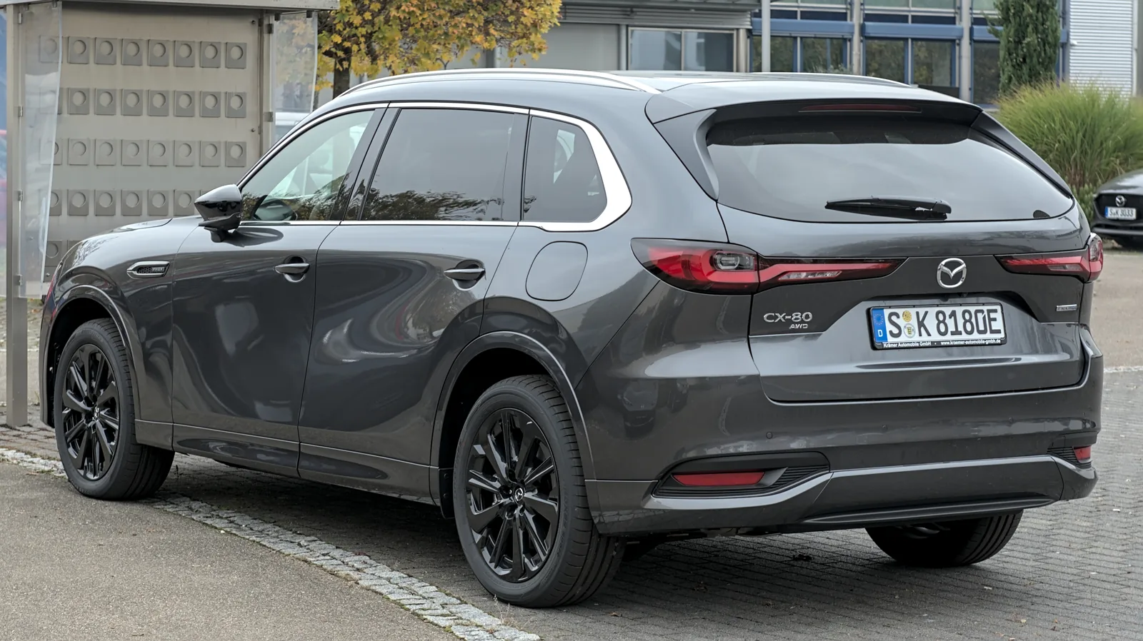 Mazda CX-80 PHEV, вид сзади