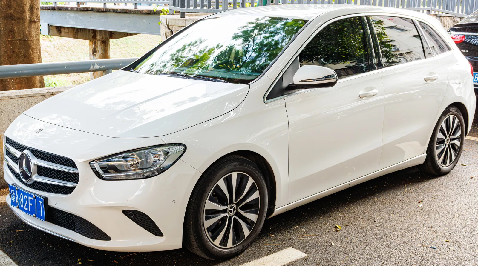 Mercedes-Benz B-Class W247, вид спереди