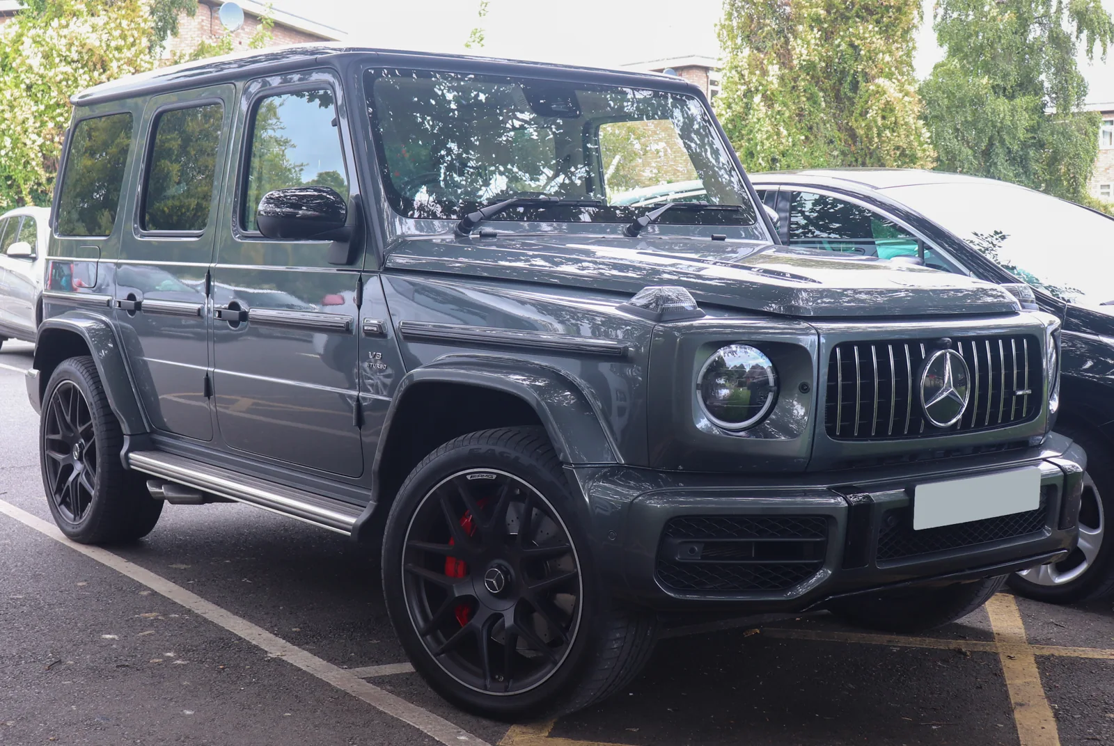 Mercedes-Benz G-Class — фотография автомобиля