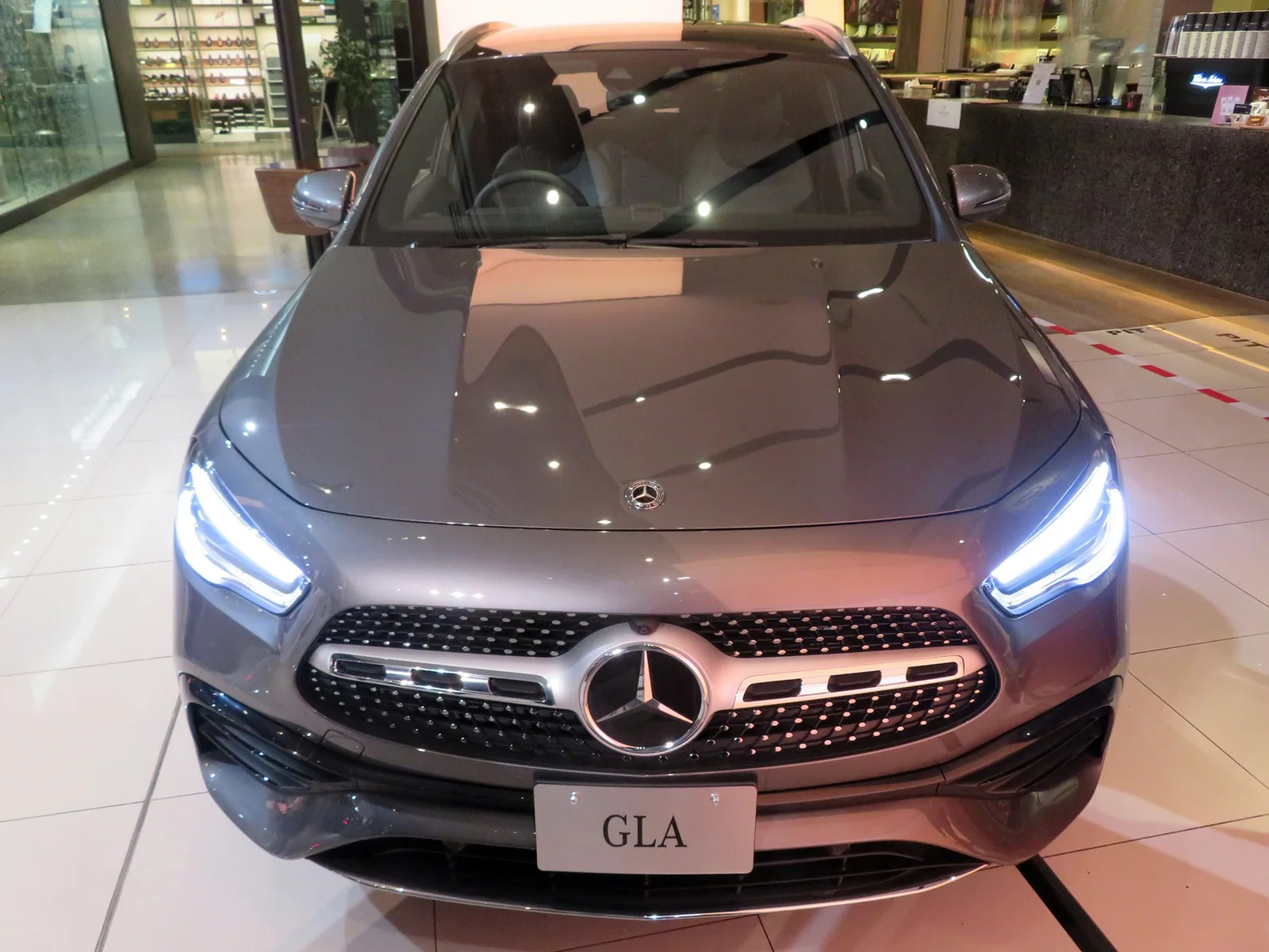 Mercedes-Benz GLA H247 — фотография автомобиля