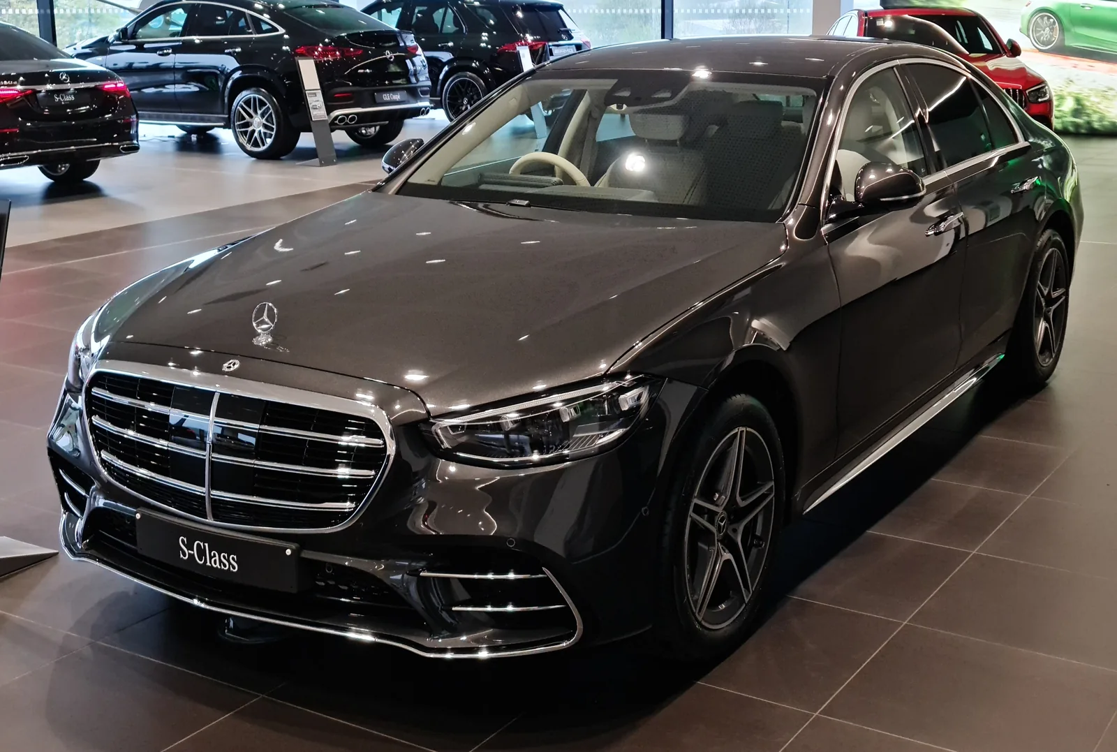 Mercedes-Benz S-Class W223 — фотография автомобиля