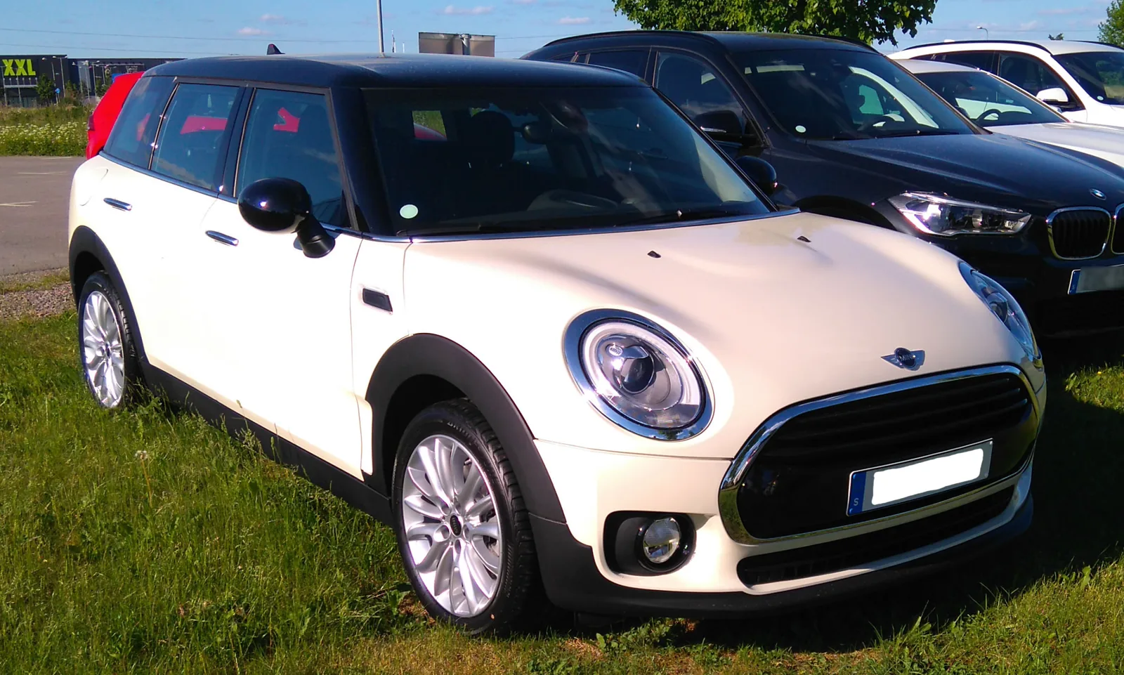 MINI Cooper D Clubman F54 2016 года, вид спереди