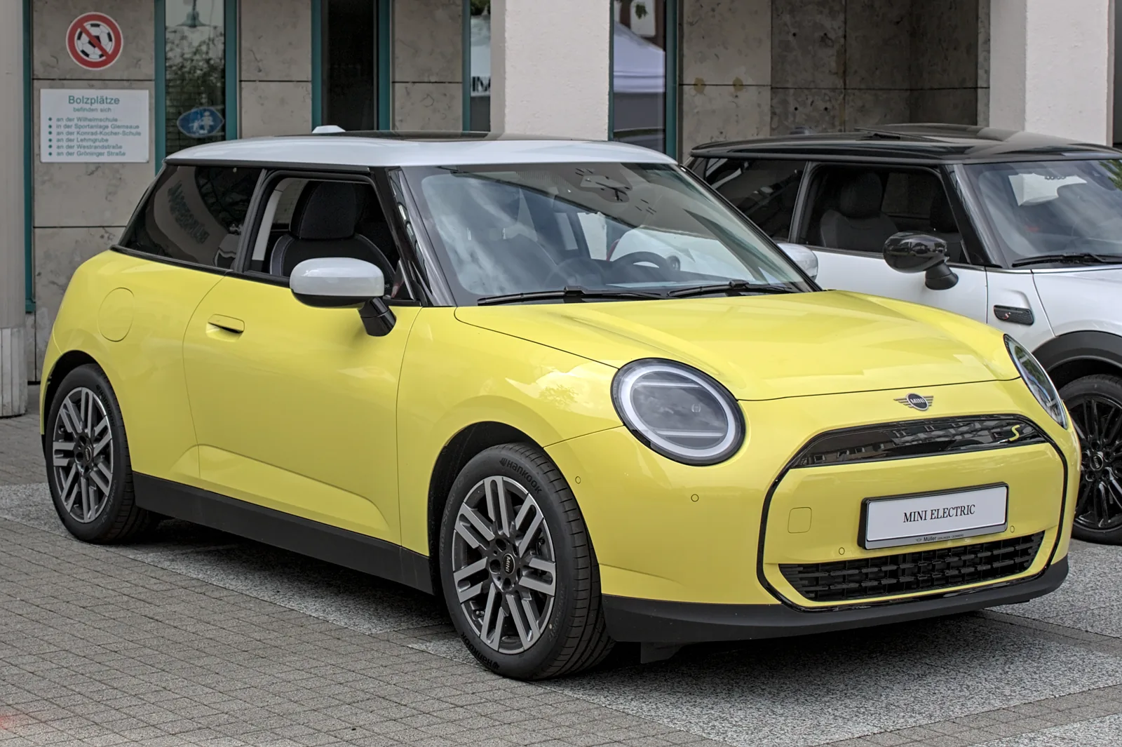 Электрический MINI Cooper J01 на Ditzingen Mobil 2024