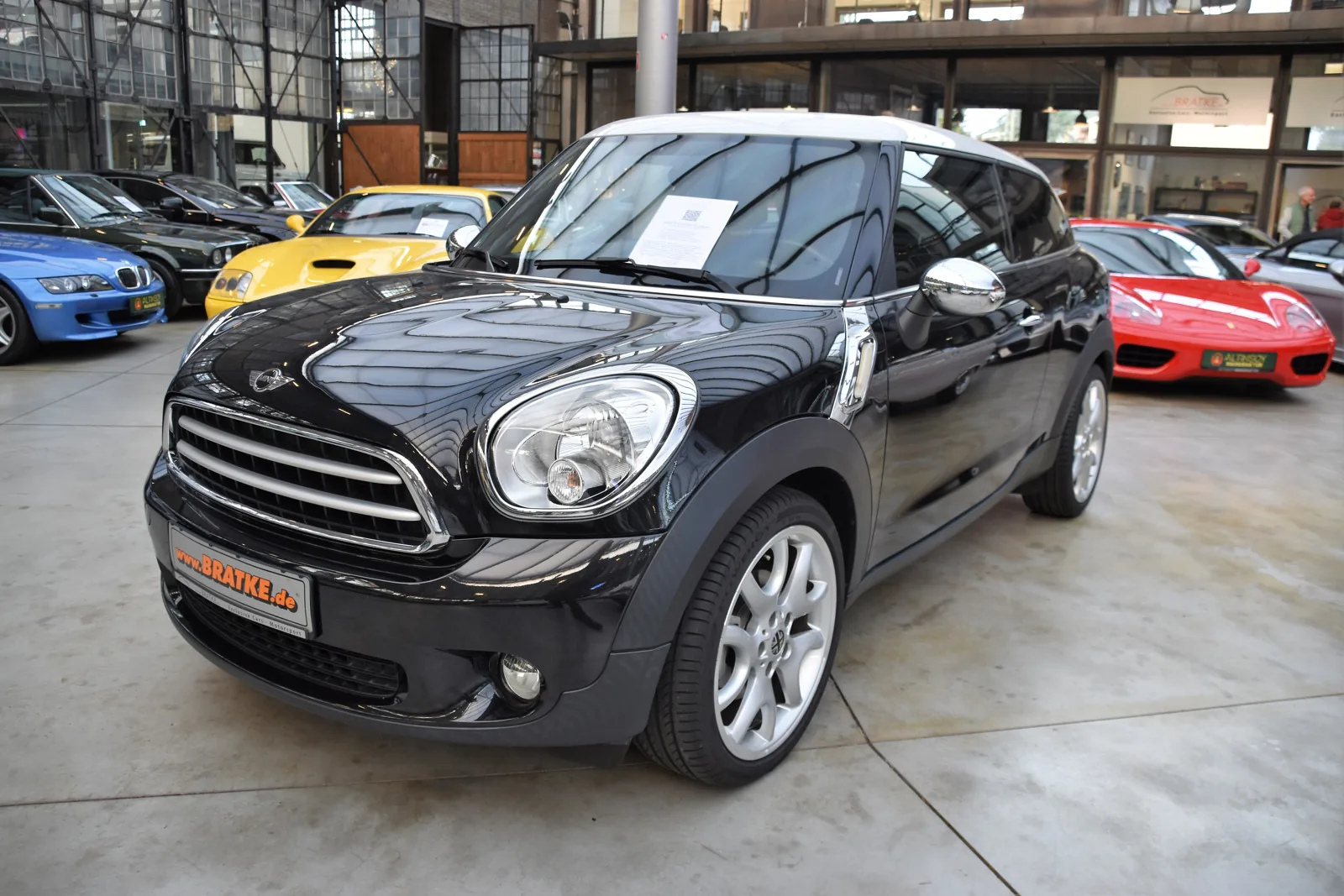 MINI Cooper Paceman R61 2013 года, вид спереди
