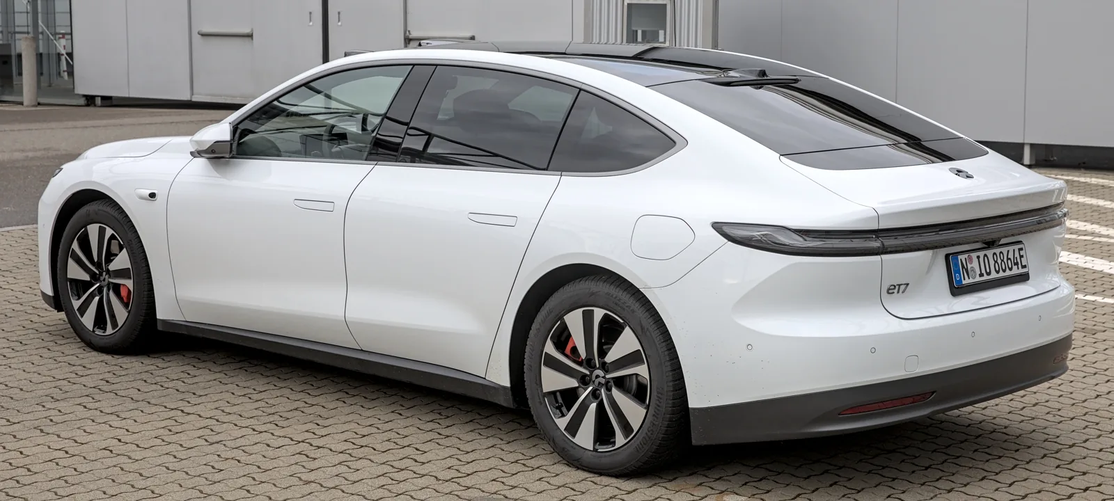 NIO ET7, вид сзади