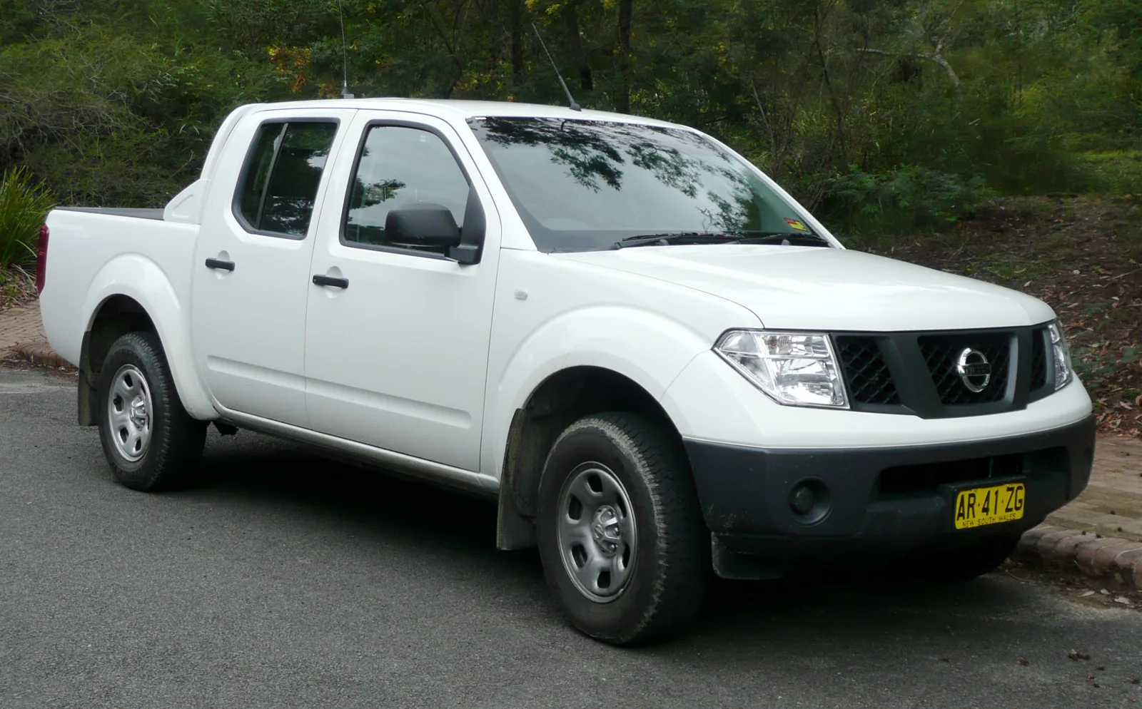 Nissan Navara D40 RX с двойной кабиной