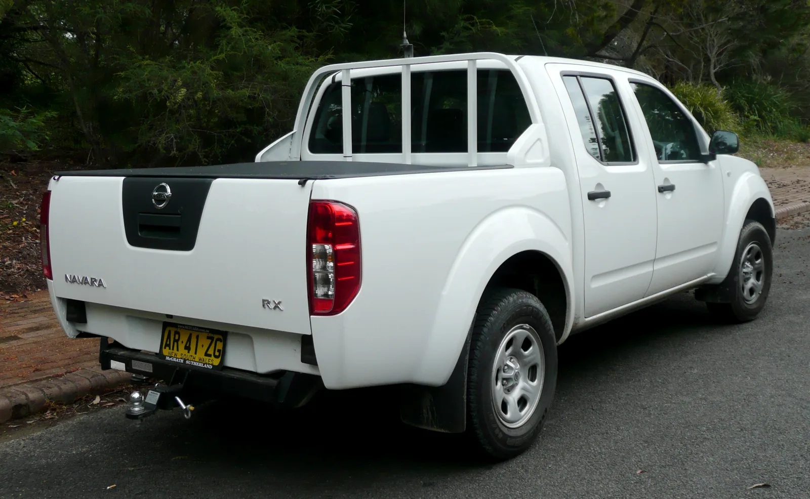 Nissan Navara D40 RX, вид на грузовую платформу