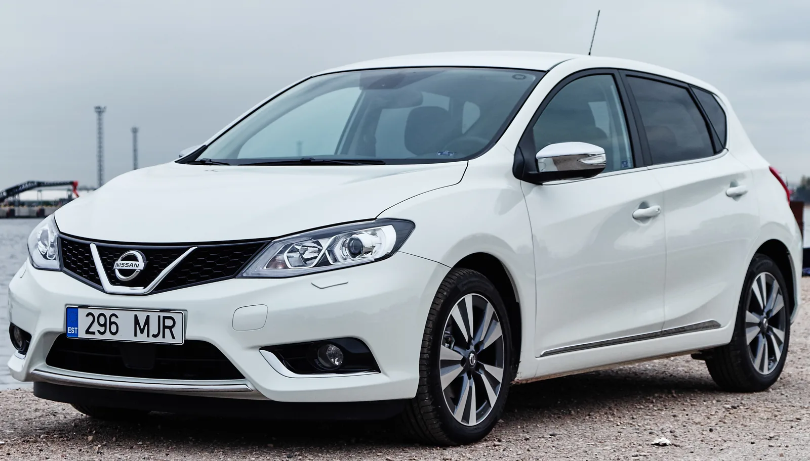 Европейский Nissan Pulsar C13 2014 года