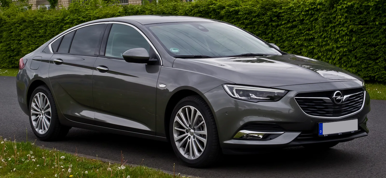 Opel Insignia B — фотография автомобиля