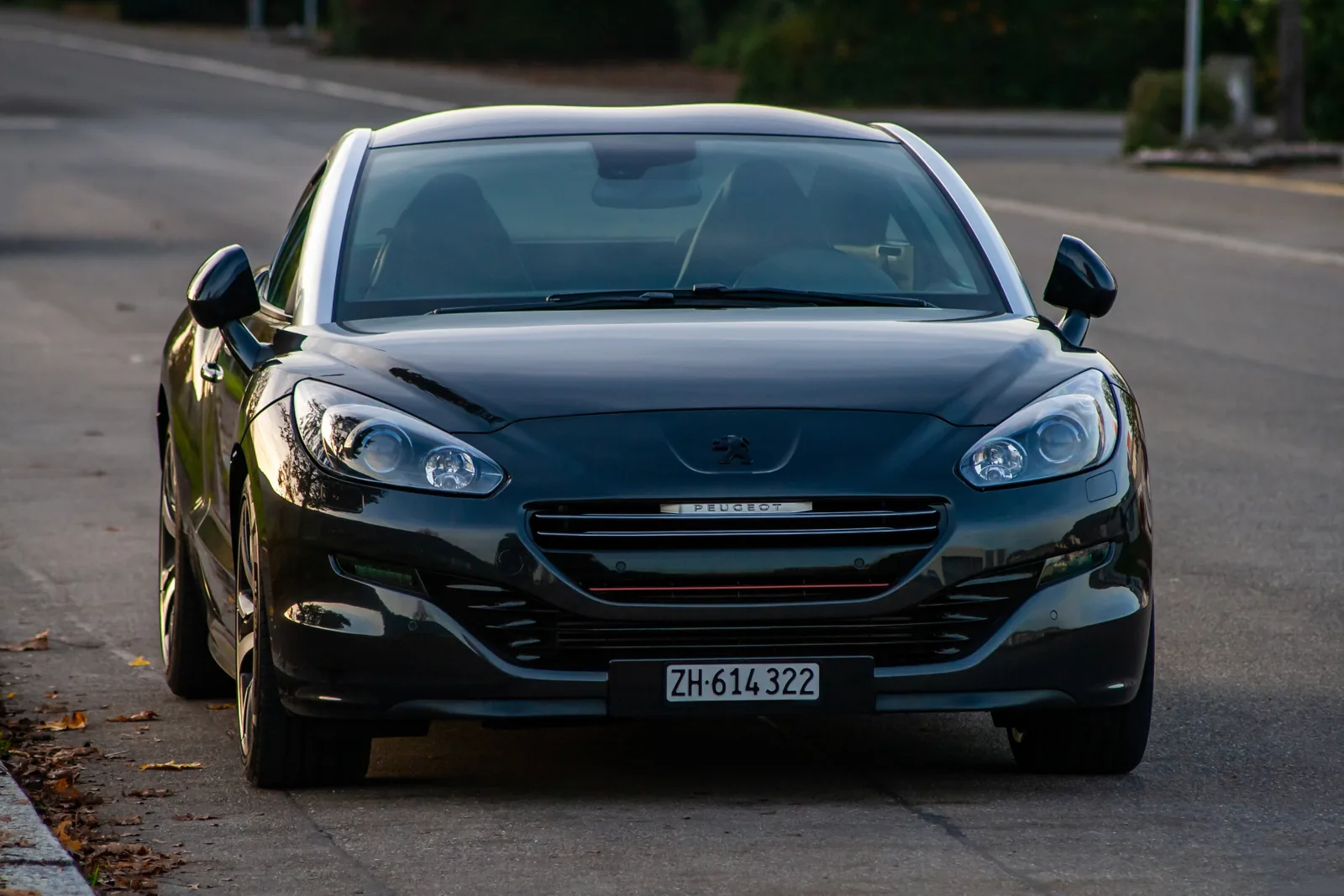 Peugeot RCZ после рестайлинга, вид спереди