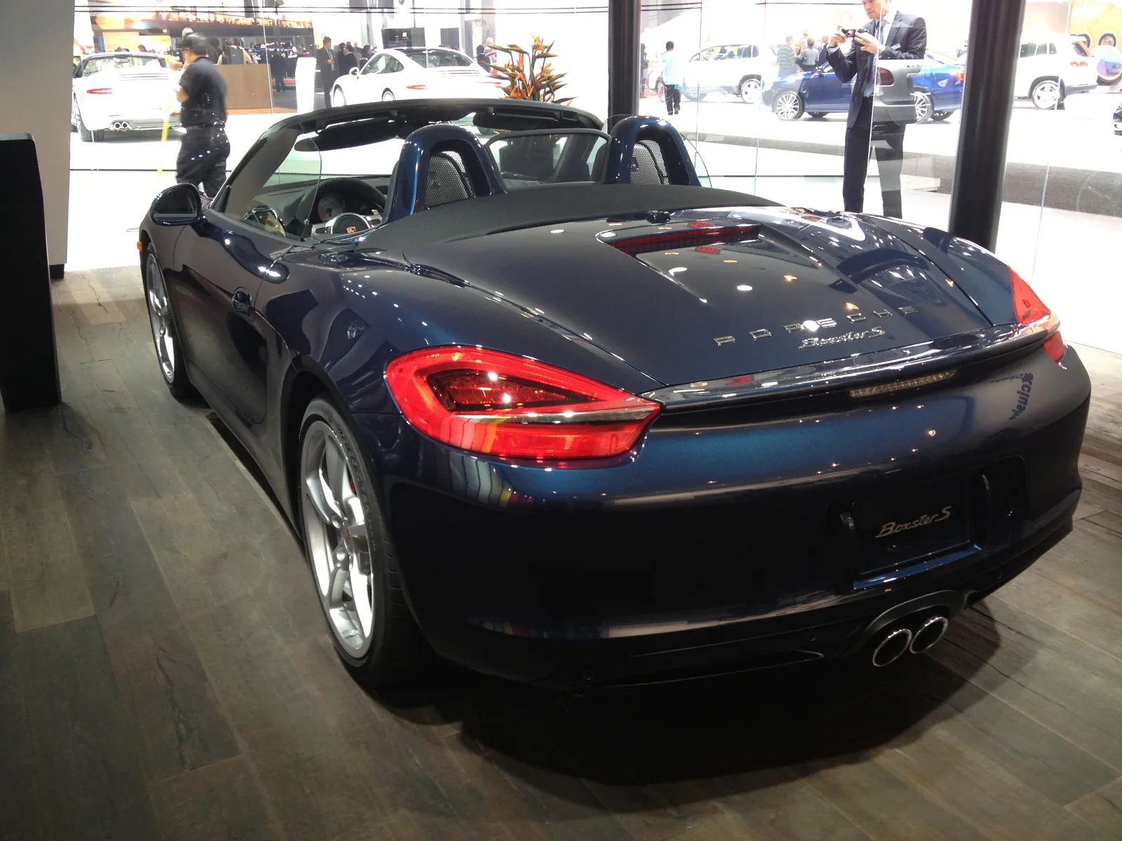Porsche Boxster S 981, вид сзади