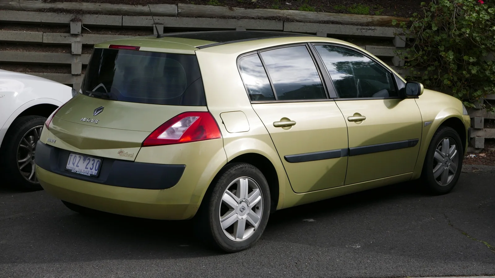 Renault Mégane II — фотография автомобиля