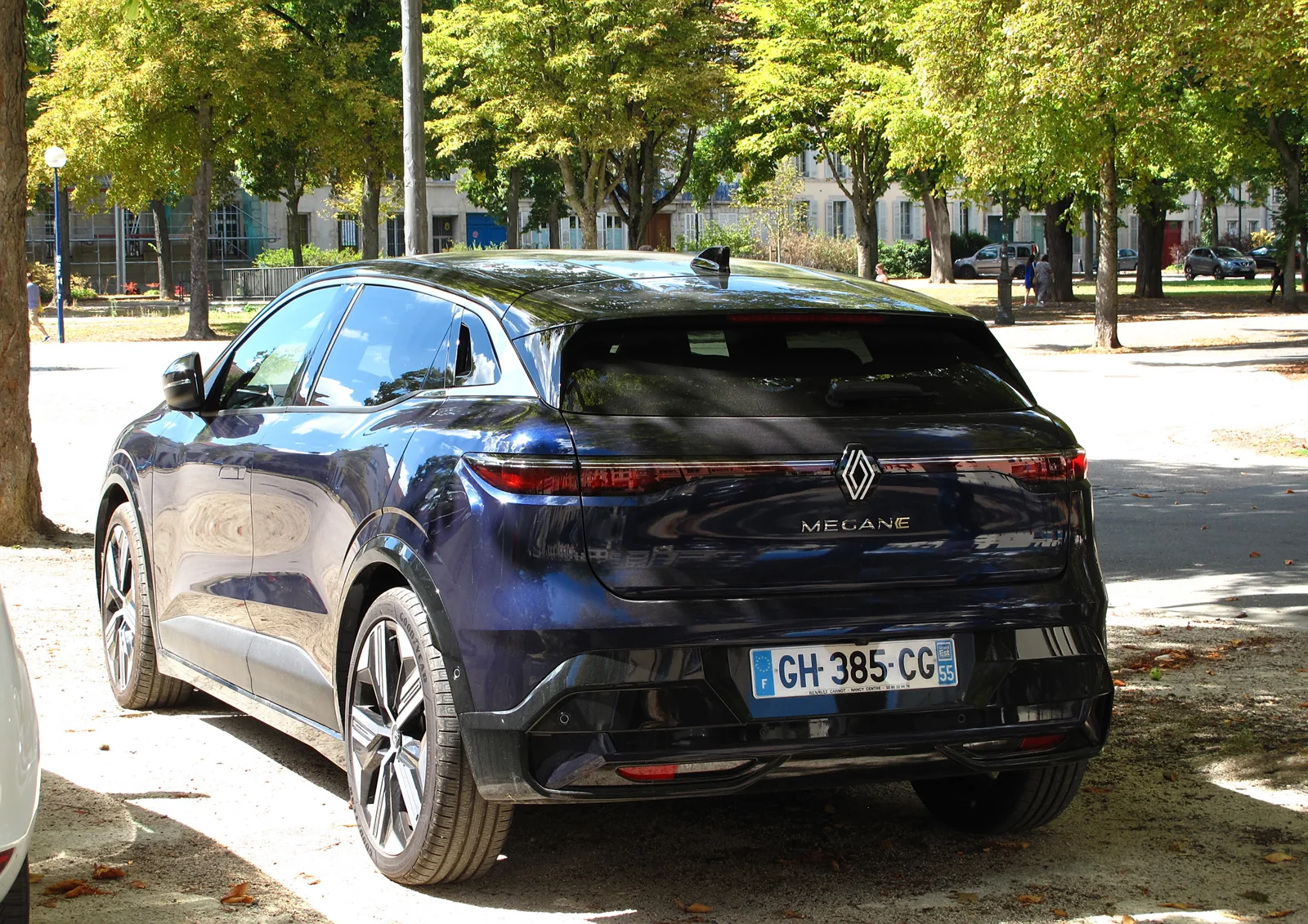 Renault Megane E-Tech Electric, вид сзади