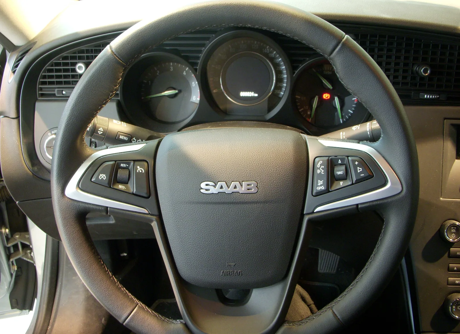 Приборная панель Saab 9-5 II