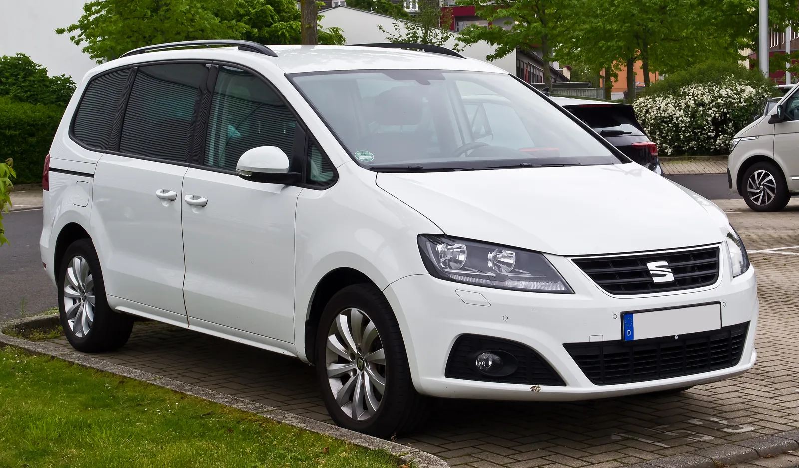 Seat Alhambra II Style после рестайлинга
