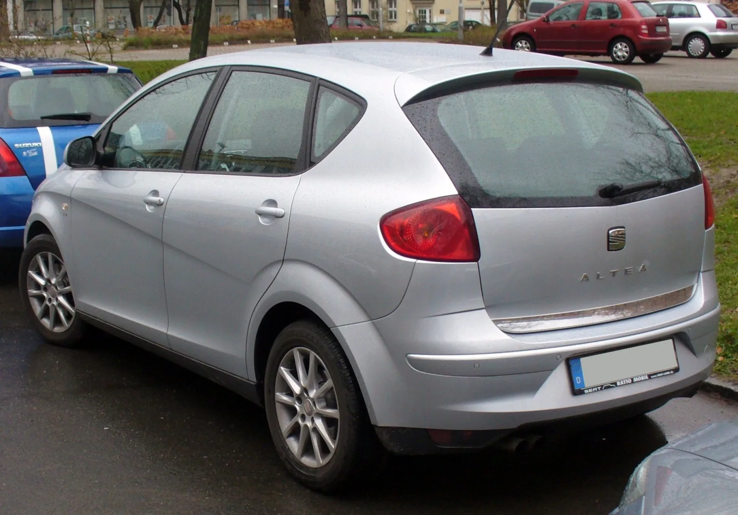 Seat Altea короткого кузова, вид сзади