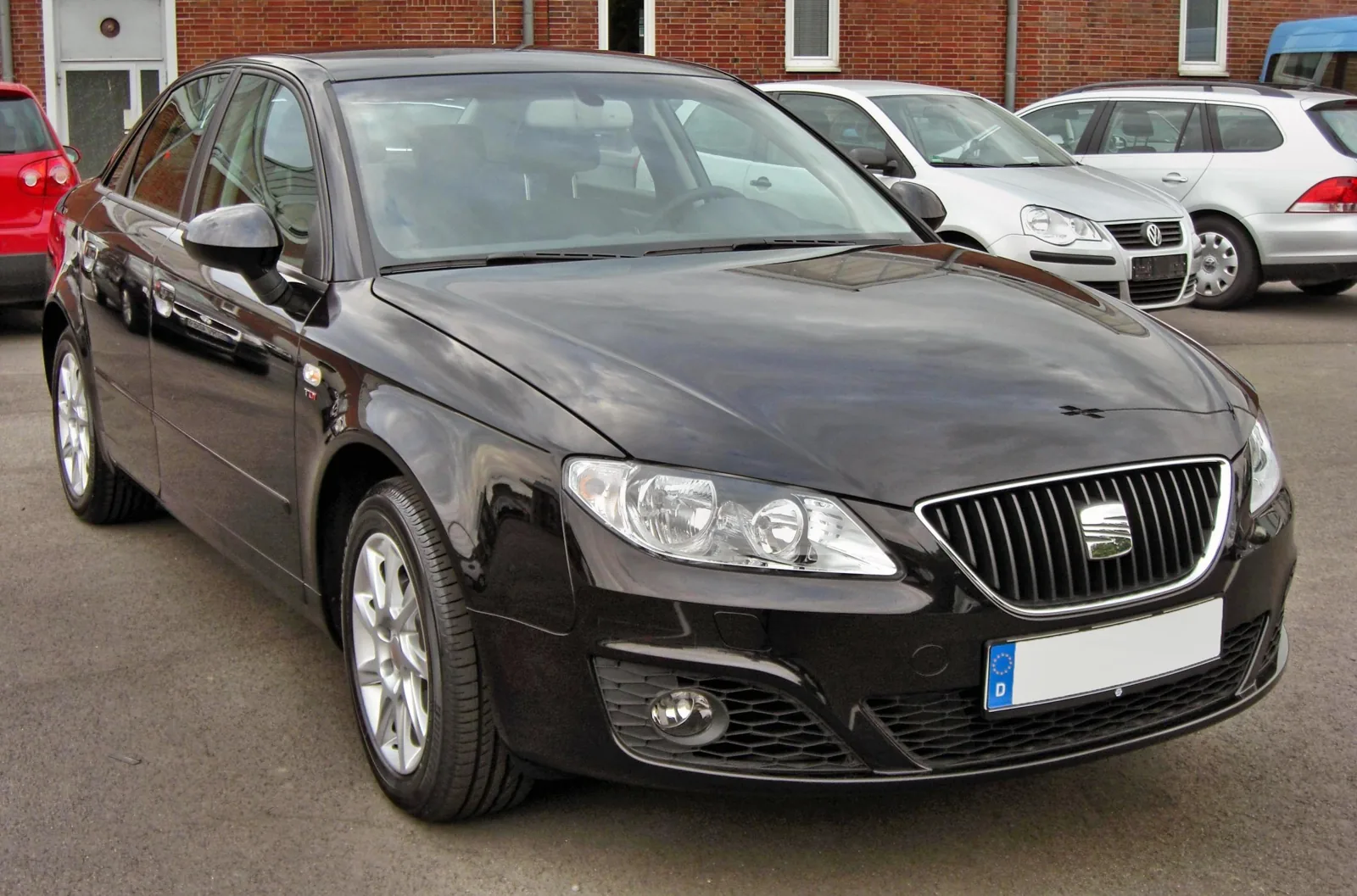 Ранний седан Seat Exeo