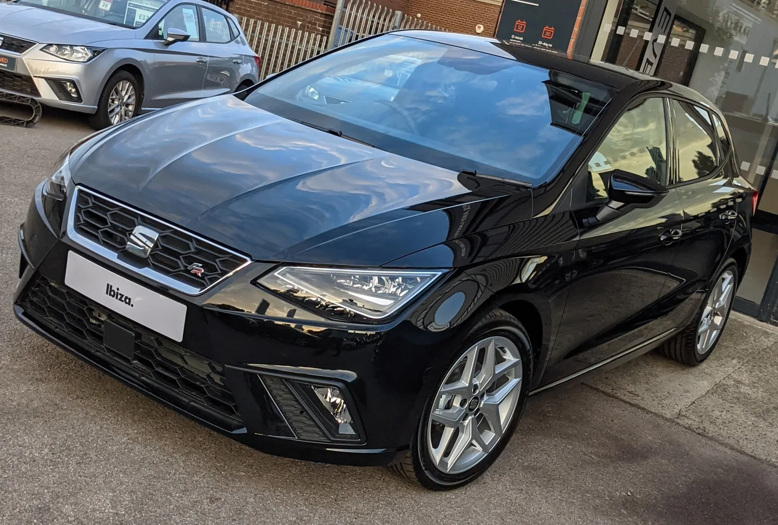 Seat Ibiza V — фотография автомобиля