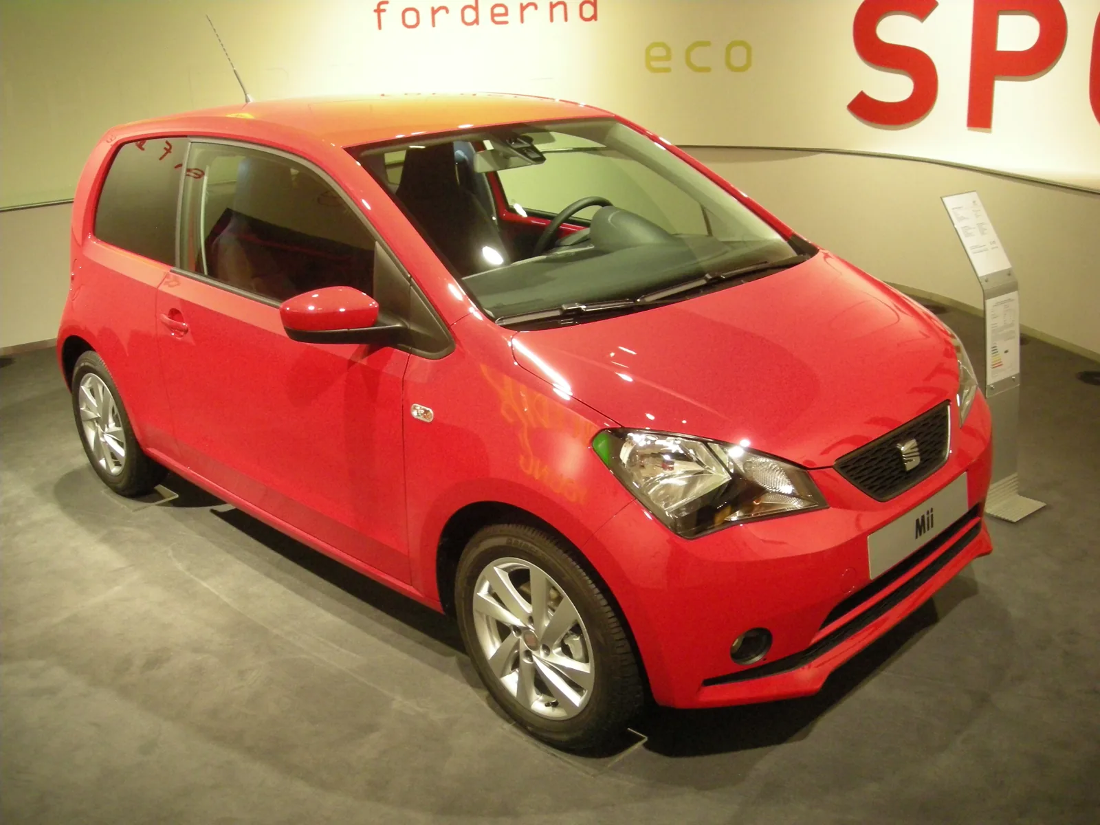 Трёхдверный Seat Mii, вид спереди