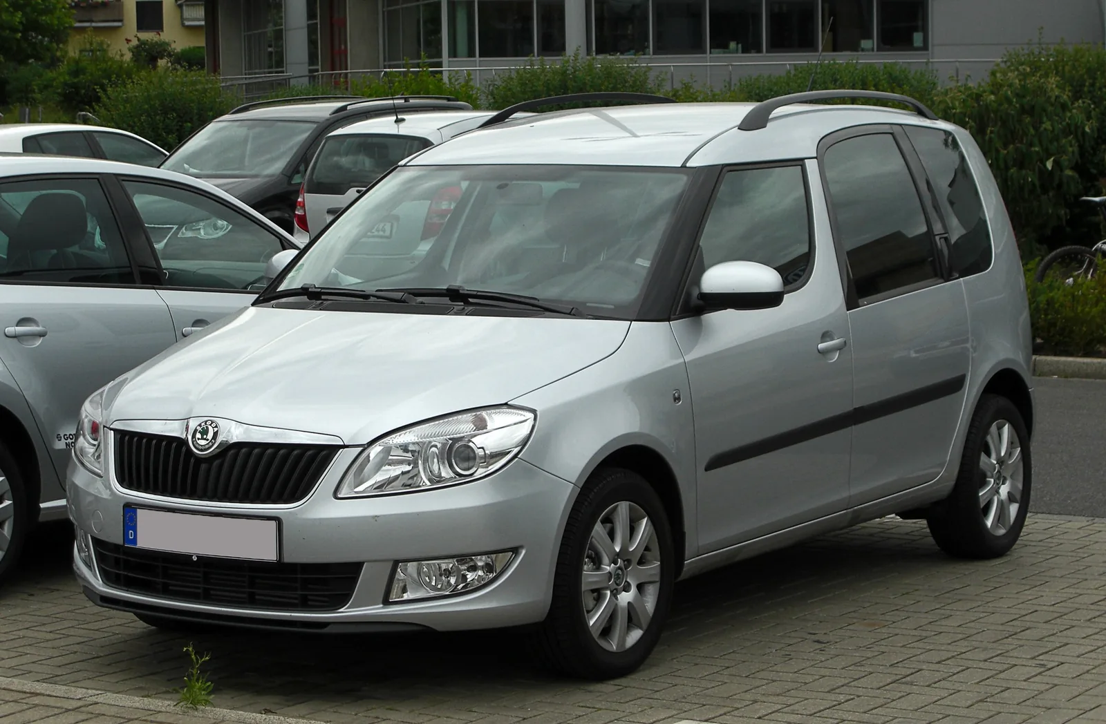 Skoda Roomster — фотография автомобиля