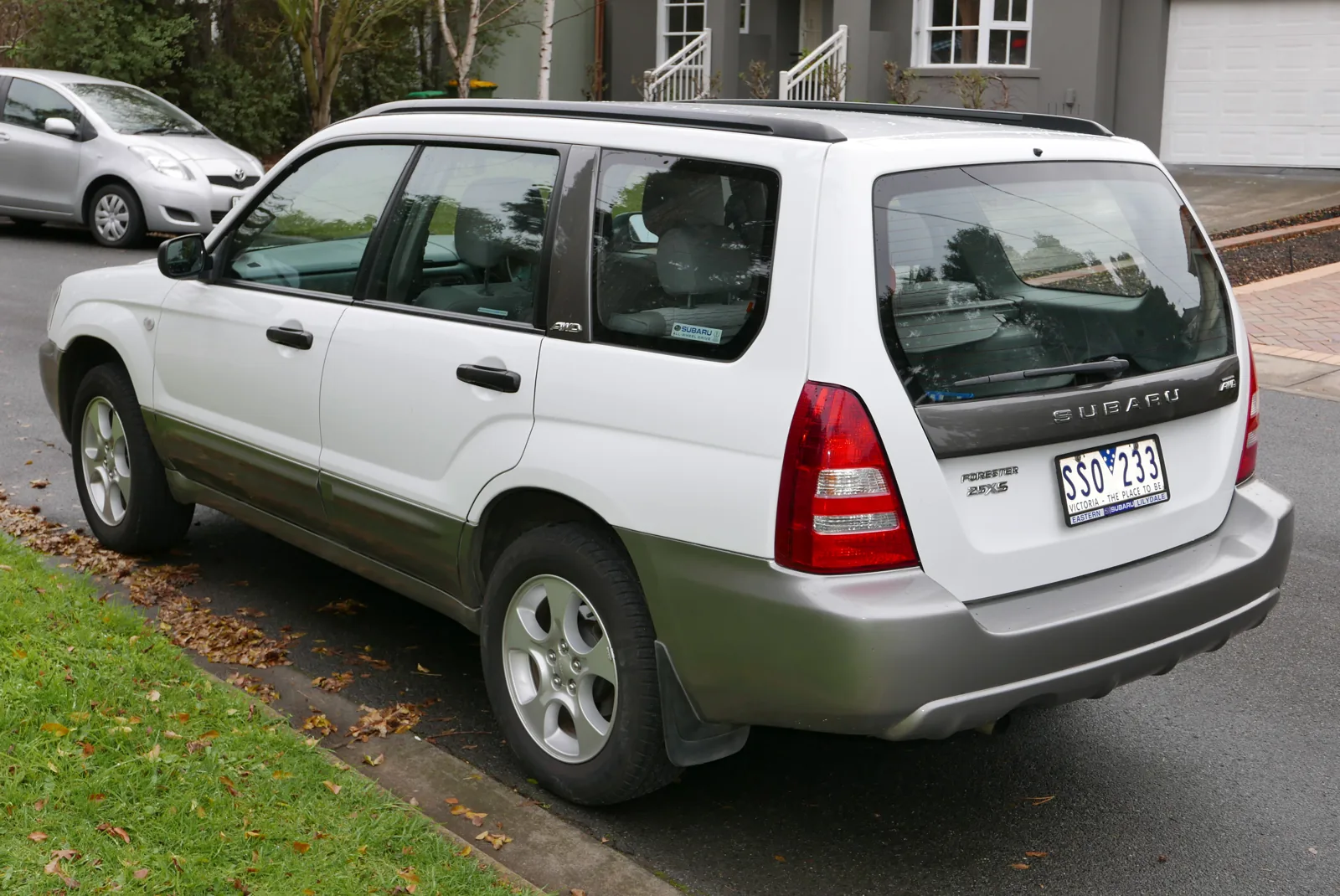 Subaru Forester SG XS, вид сзади