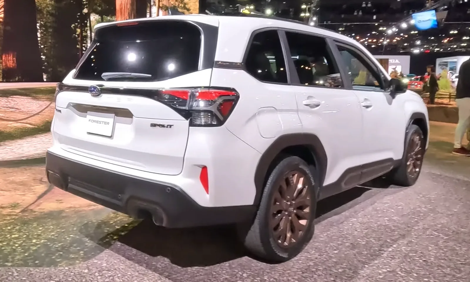 Subaru Forester SL Sport MY2025, вид сзади