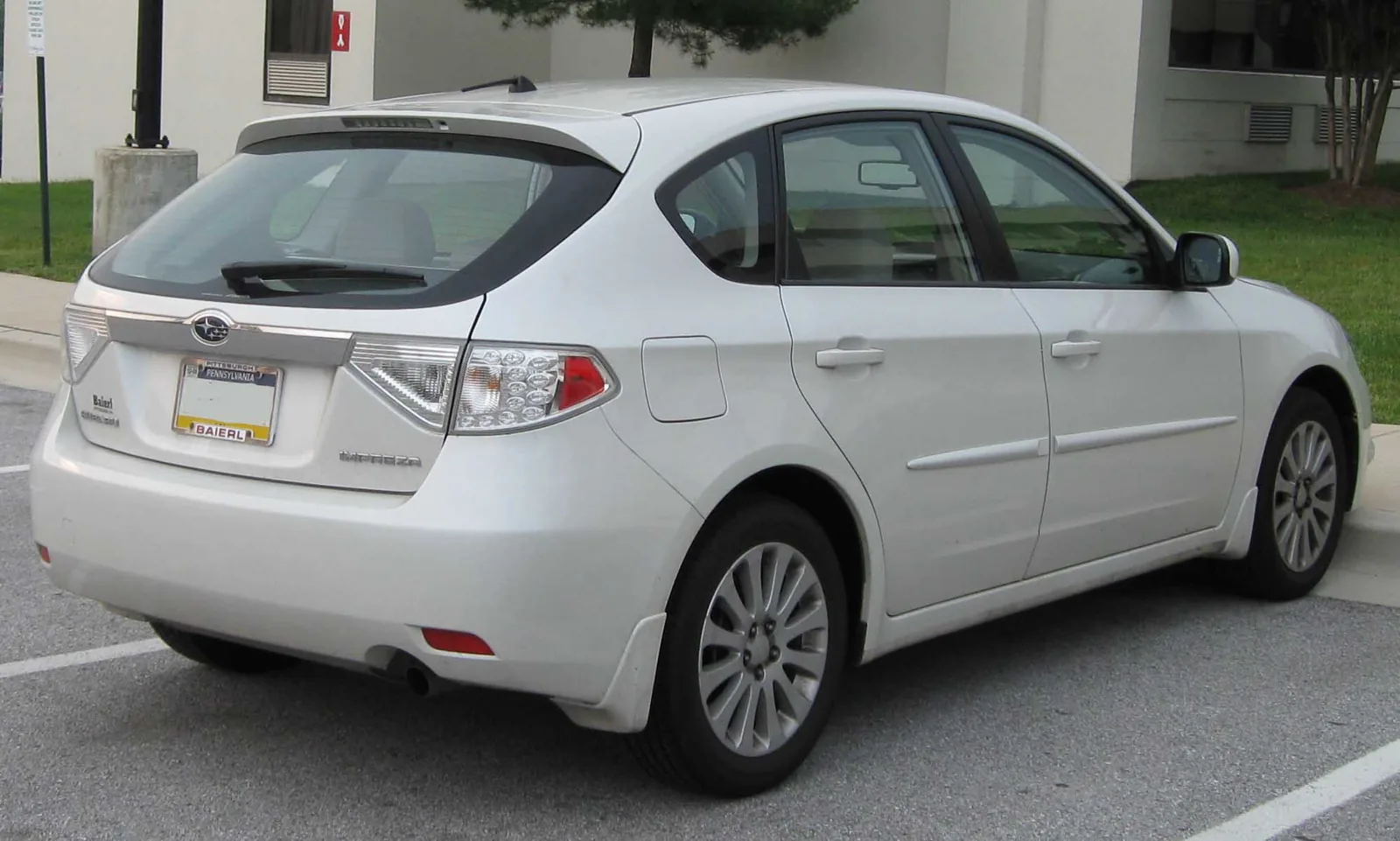 Subaru Impreza GH, вид сзади