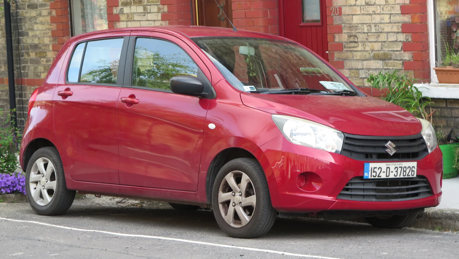 Suzuki Celerio 2015 года в Дублине, вид спереди
