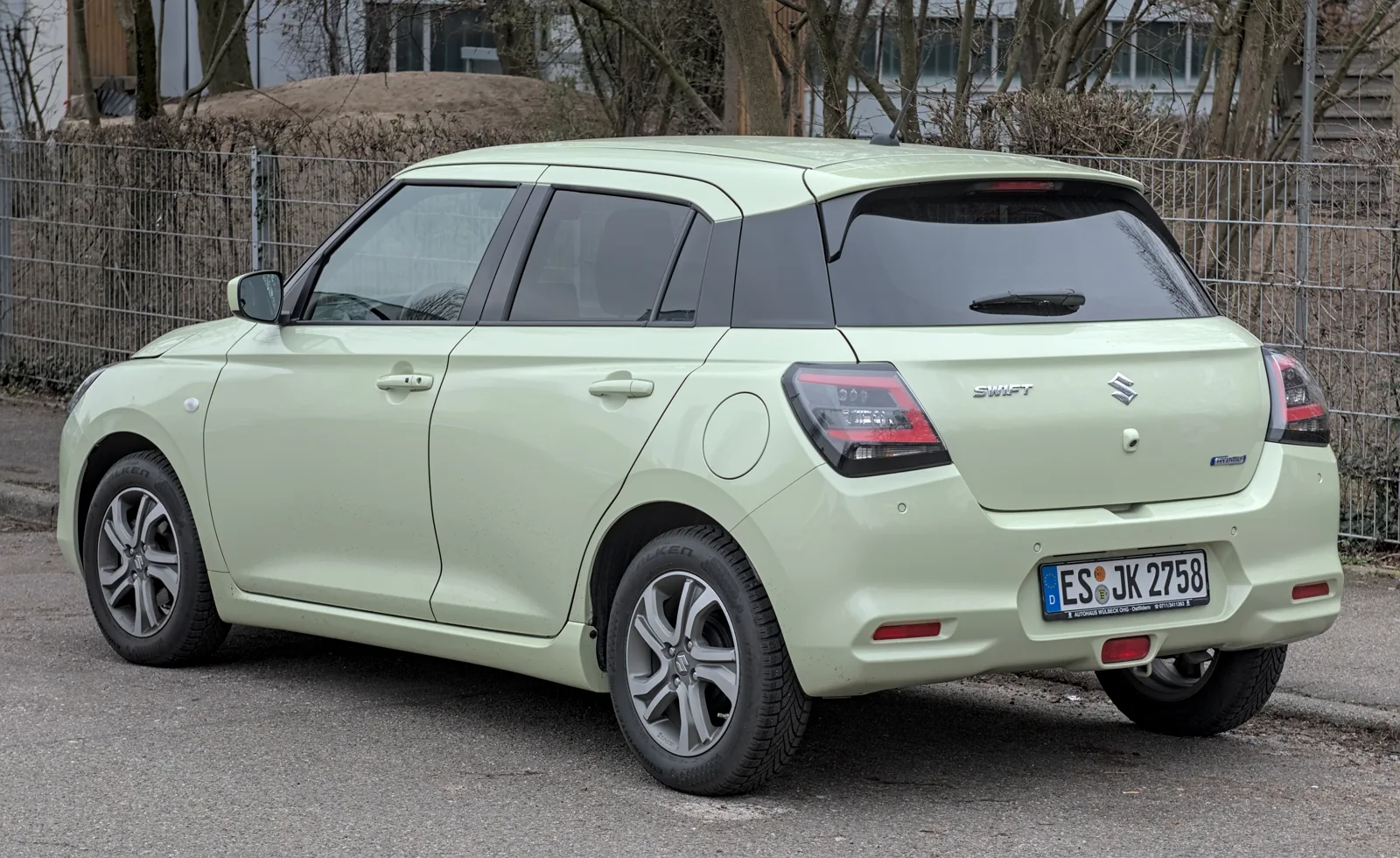 Suzuki Swift поколения 2024, вид сзади