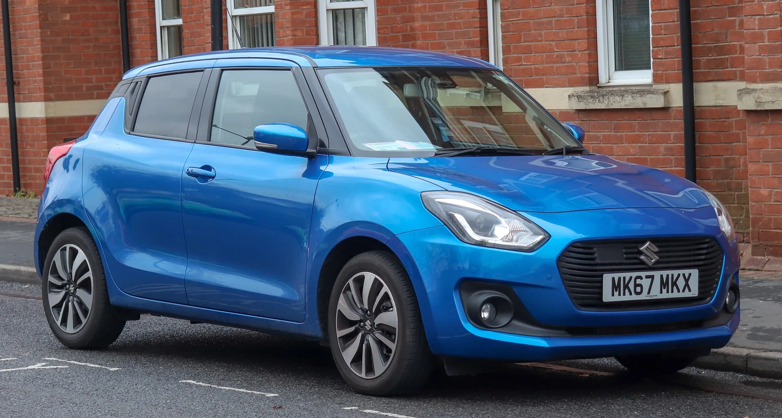 Suzuki Swift AZ — фотография автомобиля