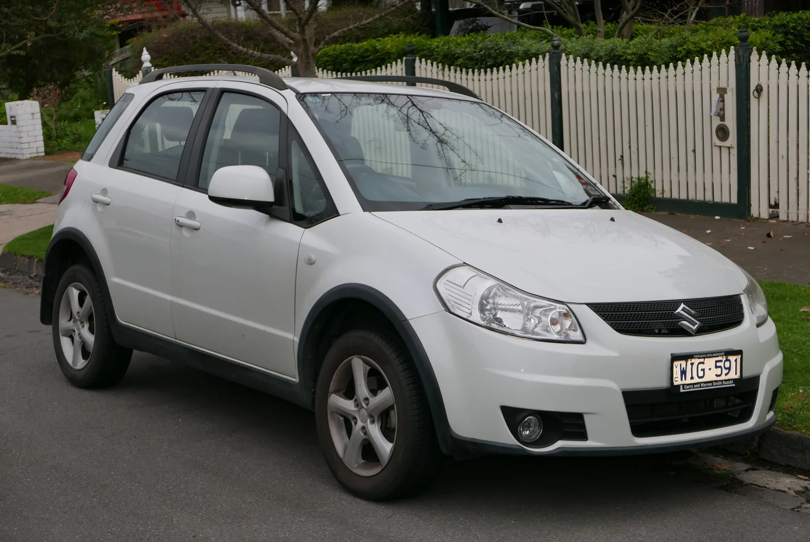 Suzuki SX4 S 4WD 2008 года в Австралии, вид спереди