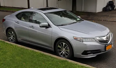 Acura TLX 2.4 2015 года, вид спереди